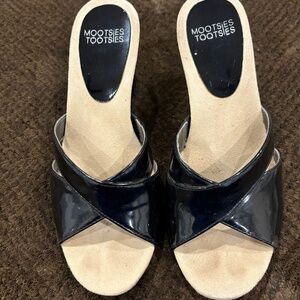 Mootsies Tootsies Women’s Black Wedge Sandals